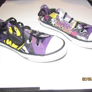 Converse All Star Youth Shoes Size 1 Batman DC Comics s12 low top purple